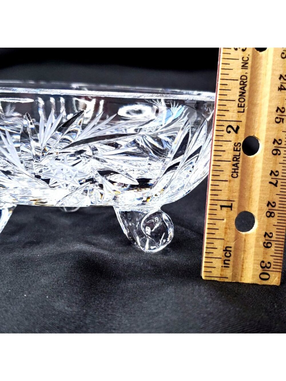 VTG Hazel Atlas Triangular Crystal Candy Bowl Footed Pinwheel Design 4.5 inch - Picture 6 of 13